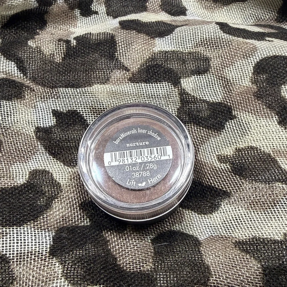 Vintage bareMinerals i.d. Eyeshadow in shade nurture. Unopened.